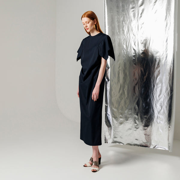 CREW-NECK WAIST DRAPE DRESS