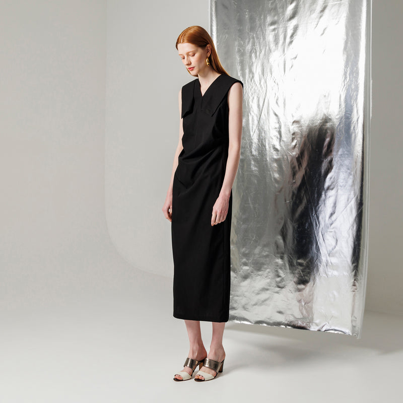 SLEEVELESS WAIST DRAPE DRESS