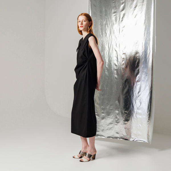 SLEEVELESS WAIST DRAPE DRESS